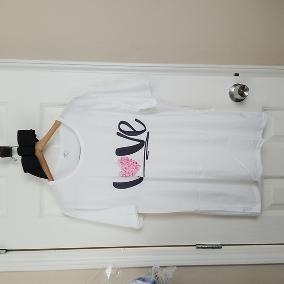 LOVE Graphic Short Sleeve Tee Shirt - Picture 2 of 4